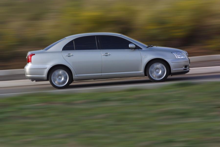  Toyota Avensis 2003 года  (фото 97 из 114)